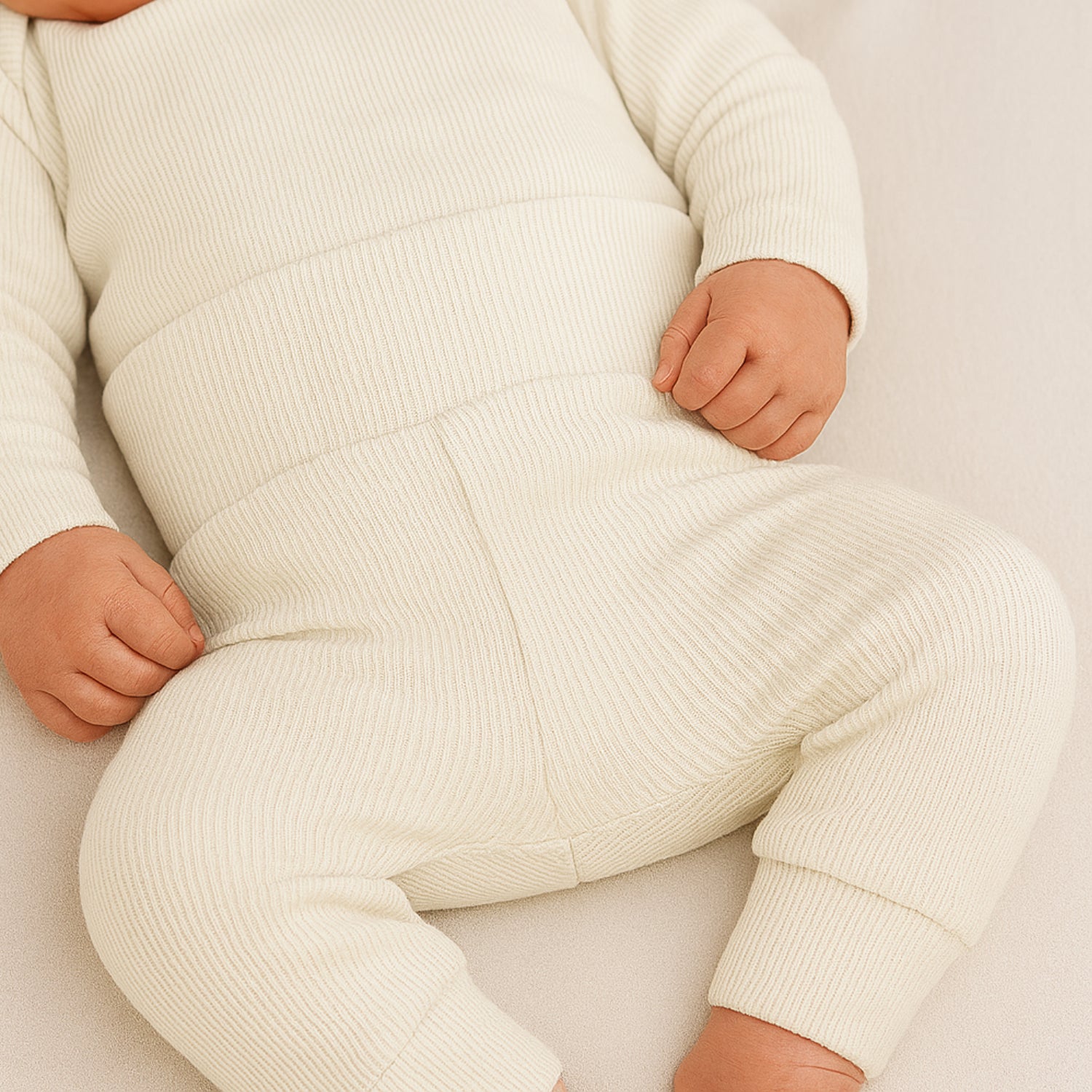 Calça Canelada de Bebê sem Pé em Algodão Orgânico Cru Pipo Kids