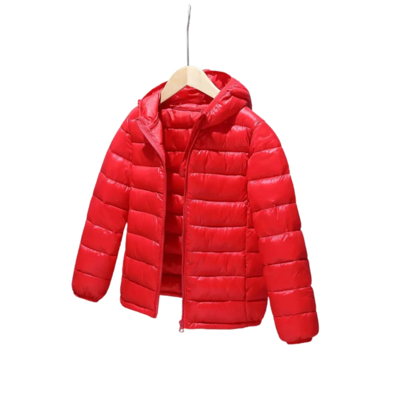 Jaqueta Infantil Puffer Unissex com Capuz na cor vermelha vista frontal.